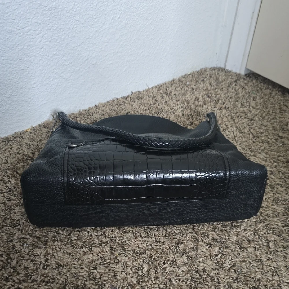 Brighton Black Pebbled Leather W/ Crocodile-Embossed Trim Shoulder Bag (EUC)🖤🩶